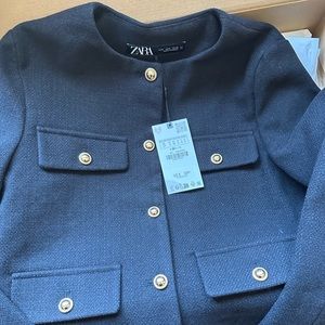 Zara classic CROPPED FLAP JACKET
BLACK 0/3046/378/800/02 small Tag Removed